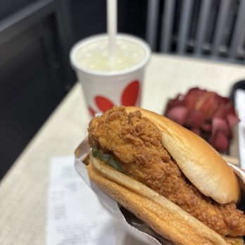 Chick-fil-A - Free chick-fil-A burger when you dress like a cow or bring a cow accessory - Fast Food Near Me - Mississauga, Ontario