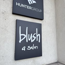 Blush a Salon