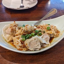 Red Oil Wontons / 红油抄手