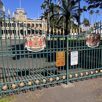 Iolani Palace - Gates - Museums Near Me - Honolulu, Hawaii
