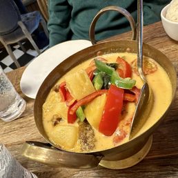 Crispy Duck Curry (2 stars)