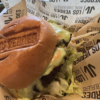 Los Verdes - Colombian Near Me - Miami, Florida