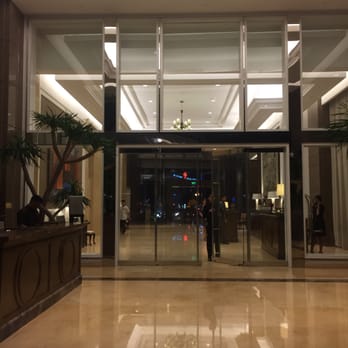 Discovery Primea - The entrance - Hotels Near Me - Makati, NCR