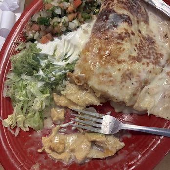 Fiesta Ranchera Mexican Restaurant - Quesadilla Grande w/cheese on top. - Mexican Near Me - Bloomington, Illinois Fiesta Ranchera Mexican Restaurant - Quesadilla Grande w/cheese on top. - Mexican Near Me - Bloomington, Illinois