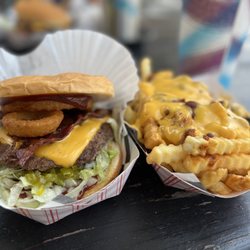 Alf's Ice Cream and Burgers - Western w Chili Cheese Fries