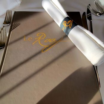 Le Raaj - Elegant yet comfortable and welcoming. - Indian Near Me