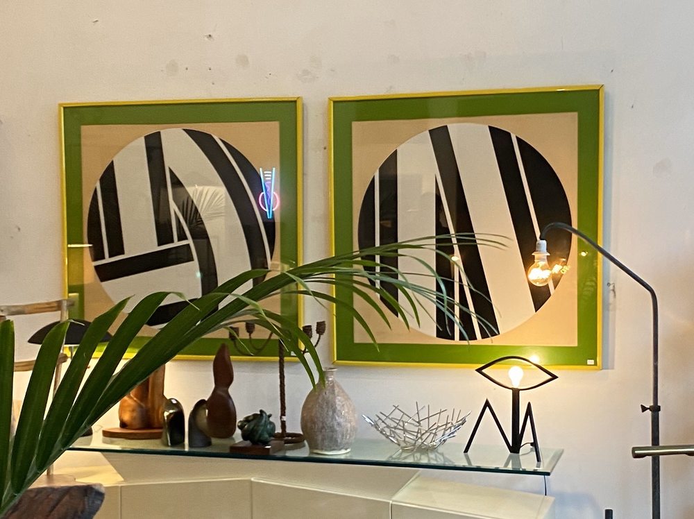 Dial M for Modern