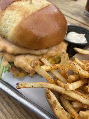 Royce Burger Bar by null