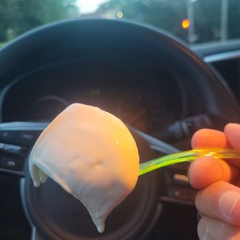 Catch The Wave - Ice Cream & Frozen Yogurt Near Me - Plainview, New York