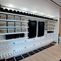 Pvolve Del Mar - Equipment wall
