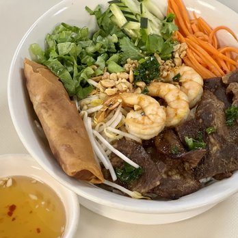 Pho Zen Texas - Shrimp and pork vermicelli - Vietnamese Near Me - Houston, Texas