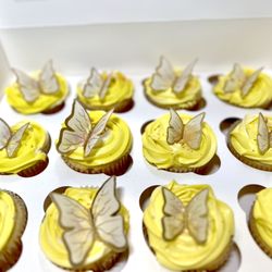 Cup’d Cakes by Lee - Bridal shower vanilla cupcakes