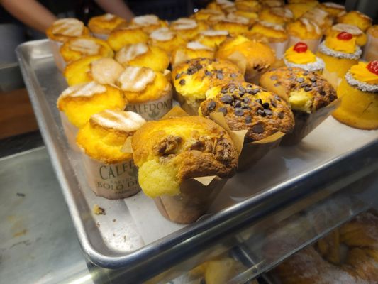 Caledonia Bakery & Pastry by null