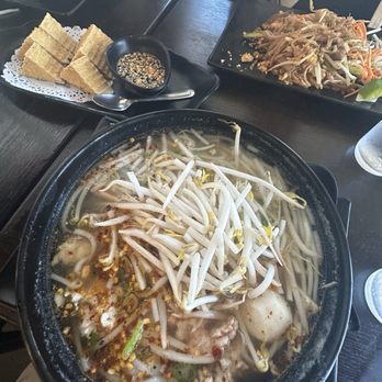 It's Thai Casual Dining - Thai Near Me - Los Angeles, California