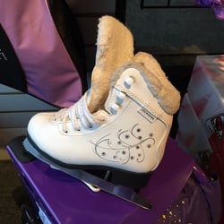 Cyclone Taylor Skate & Dance - Jakson skates are so cute!!!