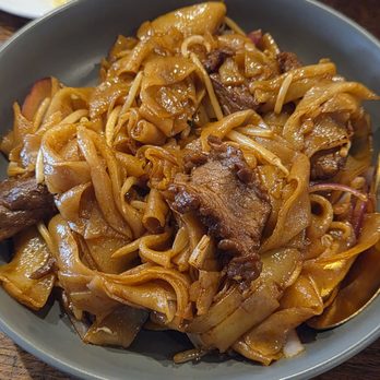 Wok Up - Beef Chow Fun - Hong Kong Style Cafe Near Me - San Francisco, California Wok Up - Beef Chow Fun - Hong Kong Style Cafe Near Me - San Francisco, California