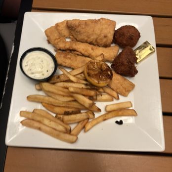 Mulligan's Grille in Historic Cottage Row - Fish and chips - Seafood Near Me - Nags Head, North Carolina