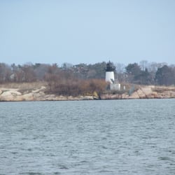 Ten Pound Island Lighthouse - Water is really cold