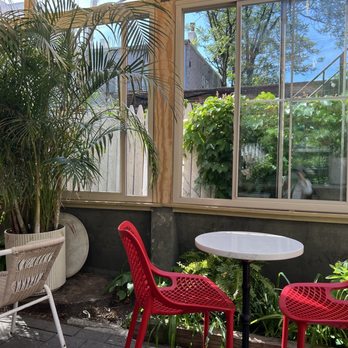 Cafe Alula - Patio - Cafes Near Me - Brooklyn, New York