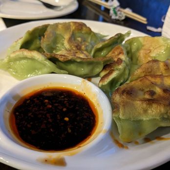 Corner 17 - Spinach chicken mushroom potstickers - Chinese Near Me - Saint Louis, Missouri Corner 17 - Spinach chicken mushroom potstickers - Chinese Near Me - Saint Louis, Missouri