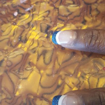 Miss Nails - Split nail - Nail Salons Near Me - Oak Lawn, Illinois