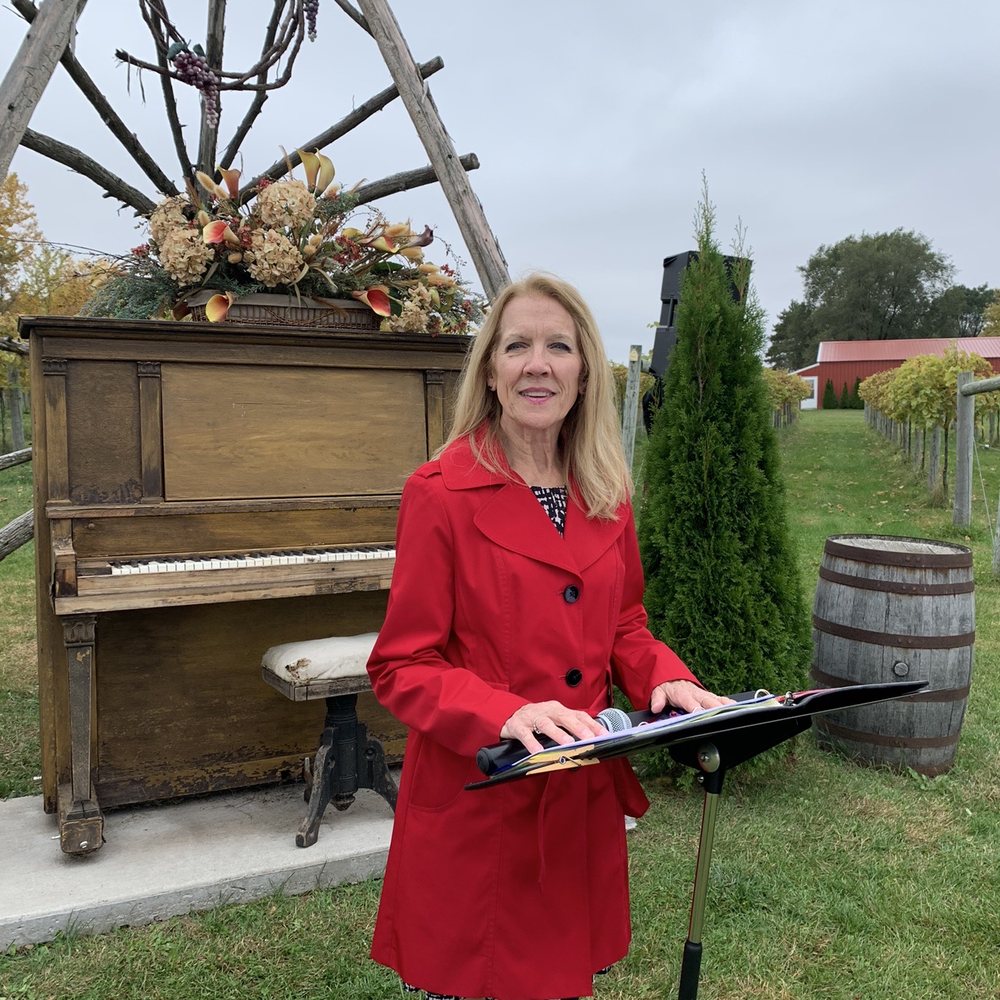 Whistlers Knoll - Weddings by Bobbie at Whistler's Knoll - Wineries Near Me - Hortonville, Wisconsin