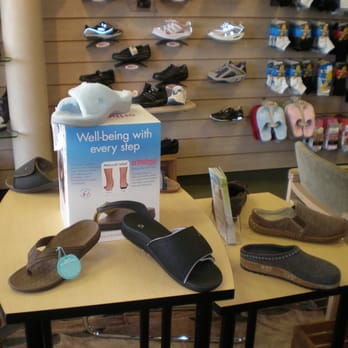 Foot Solutions - Comfort and work shoes in all widths(AA to 6E) - Shoe Stores Near Me - Las Vegas, Nevada Foot Solutions - Comfort and work shoes in all widths(AA to 6E) - Shoe Stores Near Me - Las Vegas, Nevada