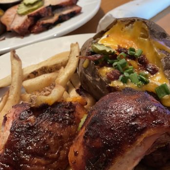 Jim 'N Nick's Bar-B-Q - Barbeque Near Me - Franklin, Tennessee