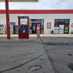 McGuireville Mini Mart