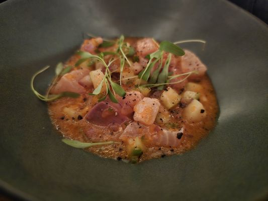 Broken Spanish Comedor by null