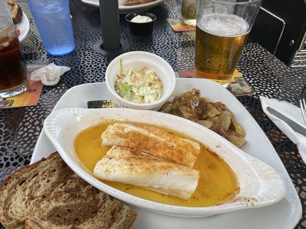Cabby's Grill & Patio Logo
