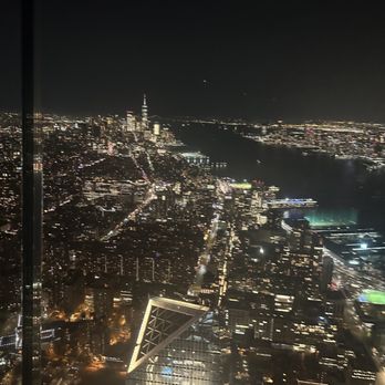 Peak with Priceless Restaurant & Bar - After dark - New American Near Me - New York, New York Peak with Priceless Restaurant & Bar - After dark - New American Near Me - New York, New York