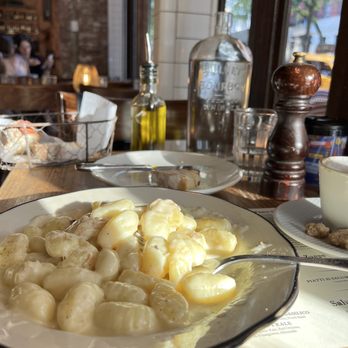 Aria Hell's Kitchen - Pasta Tartufo - Italian Near Me - New York, New York
