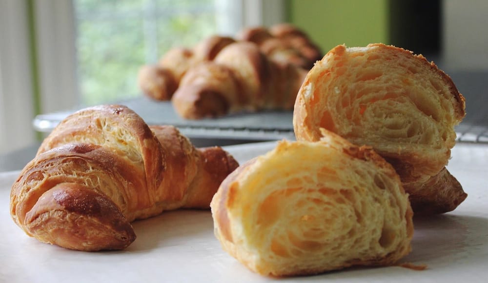 Four Turns Baking Logo