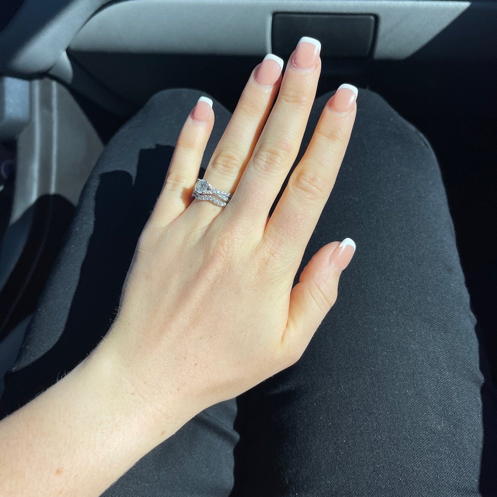 BND Nails Spa - This is 2 1/2 weeks of my nails being on - Nail Salons Near Me - Fontana, California