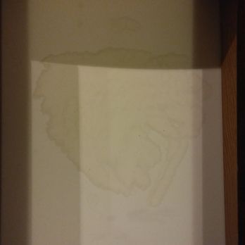 Ebb Tide Oceanfront Inn - Stains in drawers - Hotels Near Me - Seaside, Oregon