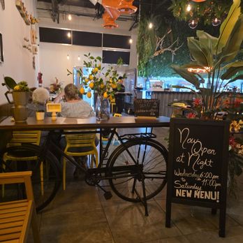 Cafe Bea - Coffee & Tea Near Me - Miami, Florida