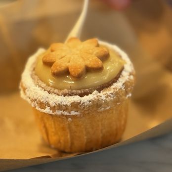I Like Pie Bakeshop - Lemon buttermilk pie - Bakeries Near Me - Claremont, California I Like Pie Bakeshop - Lemon buttermilk pie - Bakeries Near Me - Claremont, California