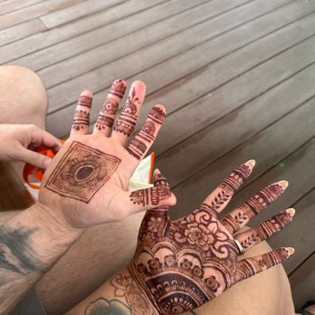 Henna Hawaii - Dark Henna Stains!! - Henna Artists Near Me Henna Hawaii - Dark Henna Stains!! - Henna Artists Near Me