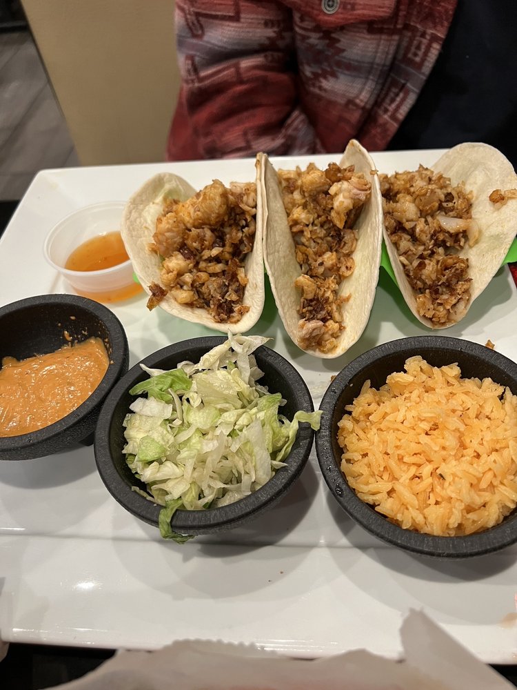 Ernesto's Mexican Bar & Grill