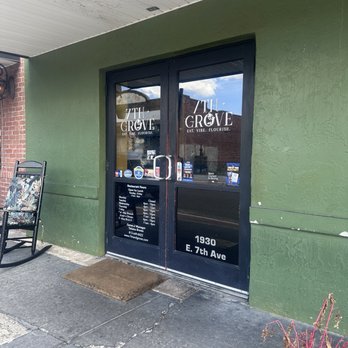 7th + Grove - Entryway - Southern Near Me - Tampa, Florida