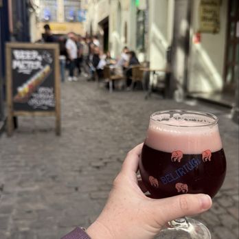 Delirium Monasterium - Salud! - Beer Bar Near Me - Brussels, BRU Delirium Monasterium - Salud! - Beer Bar Near Me - Brussels, BRU