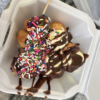 Meaney's Mini Donuts - Bavarian cream and chocolate glazed - Donuts Near Me - Sarasota, Florida Meaney's Mini Donuts - Bavarian cream and chocolate glazed - Donuts Near Me - Sarasota, Florida