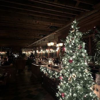 Gilt Bar - Interior (Christmas time) - New American Near Me - Chicago, Illinois Gilt Bar - Interior (Christmas time) - New American Near Me - Chicago, Illinois