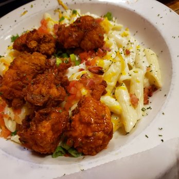 Bluffs - Buffalo chicken mac-n-cheese - Bars Near Me - Sevierville, Tennessee Bluffs - Buffalo chicken mac-n-cheese - Bars Near Me - Sevierville, Tennessee