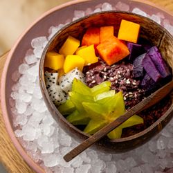 Wyn Wyn - Mango coconut sticky rice.