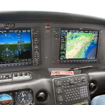 Rainier Flight Service - Cirrus cockpit - Flight Instruction Near Me - Renton, Washington Rainier Flight Service - Cirrus cockpit - Flight Instruction Near Me - Renton, Washington