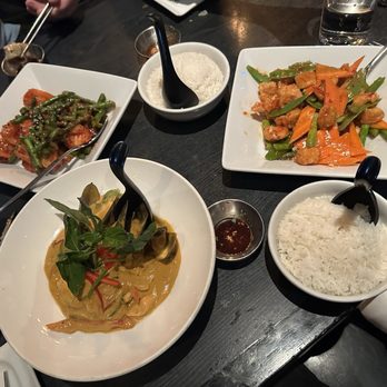 Starfish - Seafood Thai Curry , Szechuan prawns , General Star's Spicy Chicken , Coconut Rice - Asian Fusion Near Me - Laguna Beach, California Starfish - Seafood Thai Curry , Szechuan prawns , General Star's Spicy Chicken , Coconut Rice - Asian Fusion Near Me - Laguna Beach, California