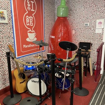 Marathon Cafe - They have an inflatable Sriracha!! - Chicken Wings Near Me - Little Neck, New York
