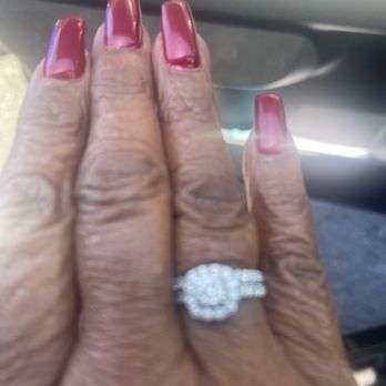 Holly Nails & Spa - Lisa did a wonderful job and I loved her leg and feet massage - Nail Salons Near Me - Riverside, California Holly Nails & Spa - Lisa did a wonderful job and I loved her leg and feet massage - Nail Salons Near Me - Riverside, California